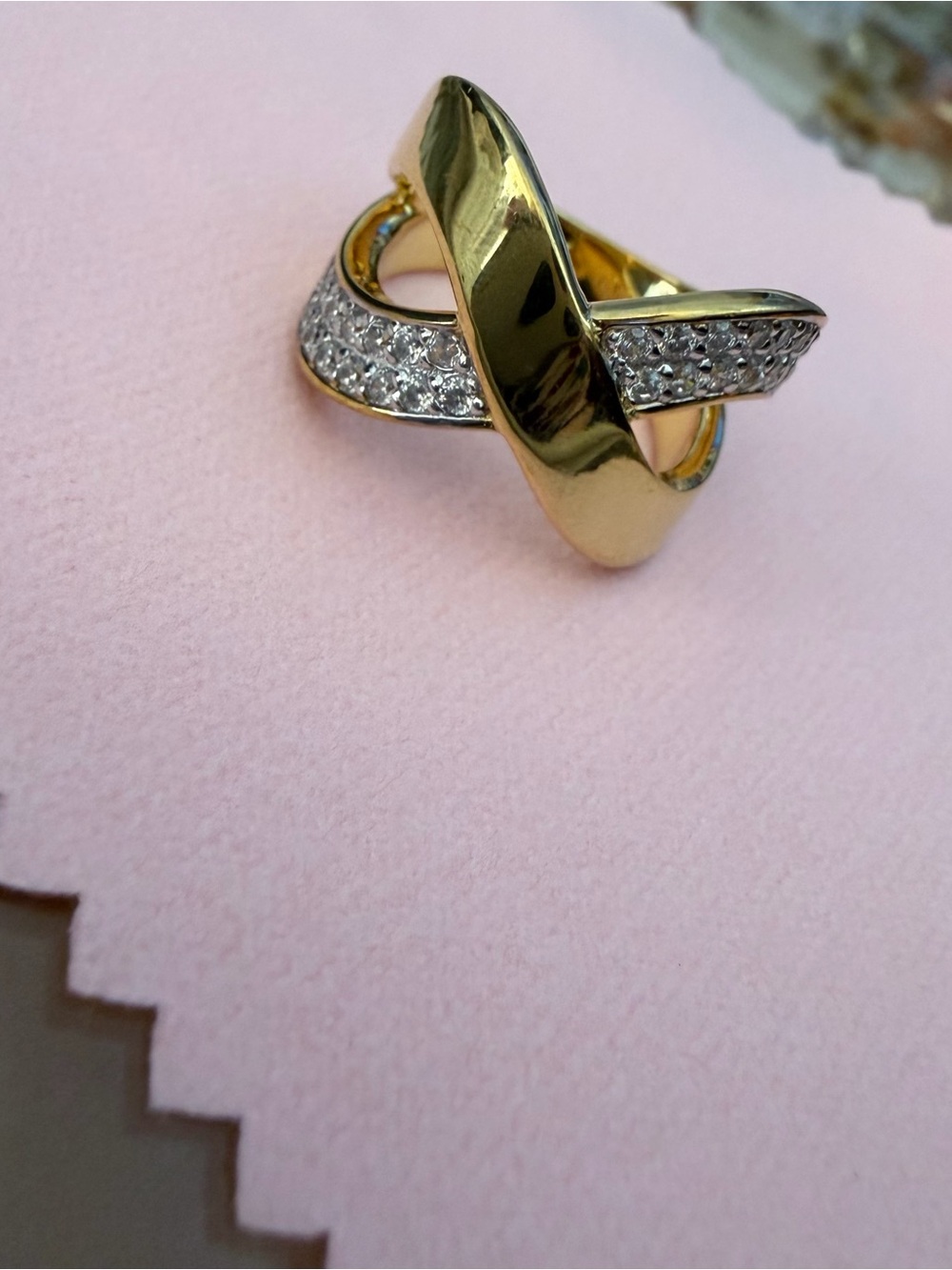 Size 6 Freida Rothman Gold Pave Crossover Radiance Statement Ring